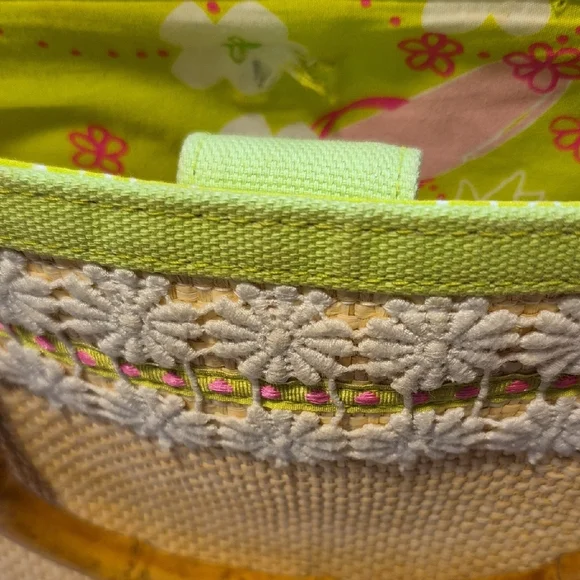 Lilly Pulitzer Green and Cream Straw Tote with Bamboo Handles - Picture 6 of 13